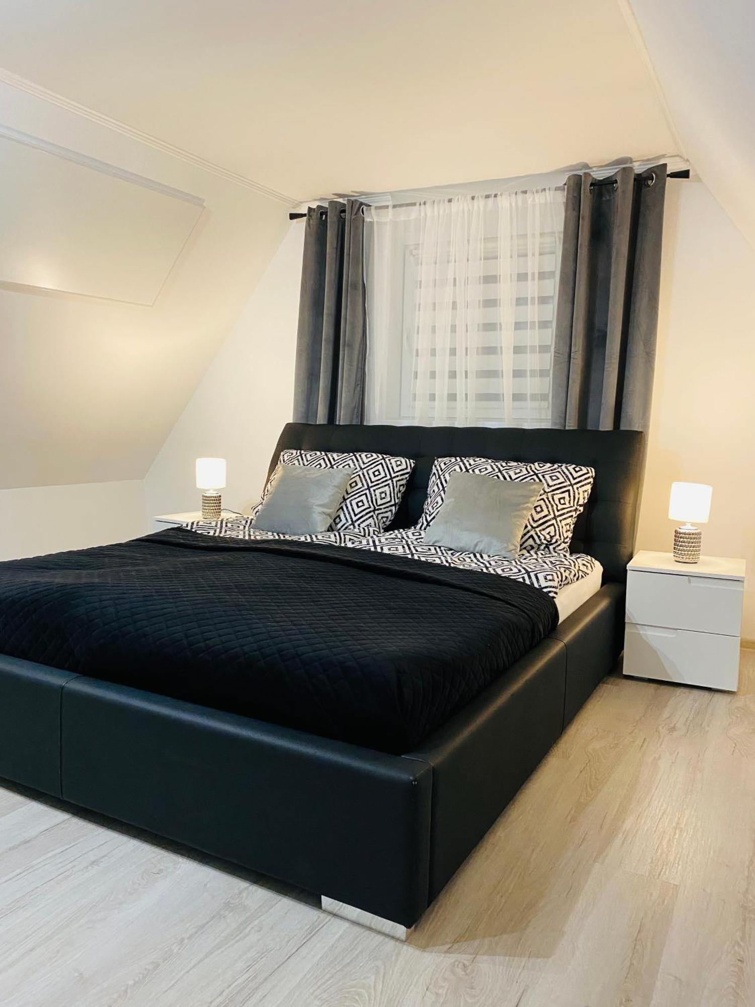 Apartamenty Pod Wieza 1 โอลชตือเนค ภายนอก รูปภาพ